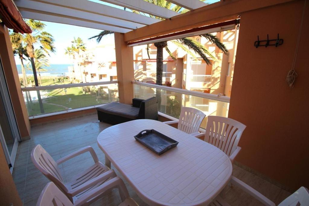 Flamingo 21 By Homeprive Denia Bilik gambar